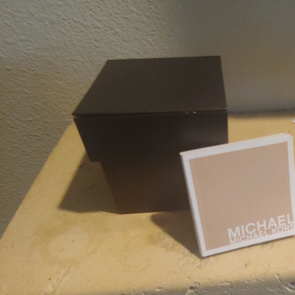 Watch - Picture 4 of 7